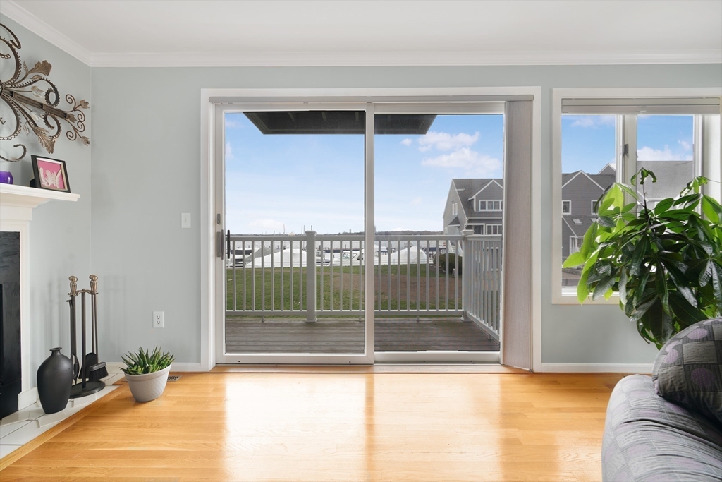 700 Shore Drive, Unit 813 Fall River, MA 02721 - Photo 10 of 29 a view of a livingroom with a balcony