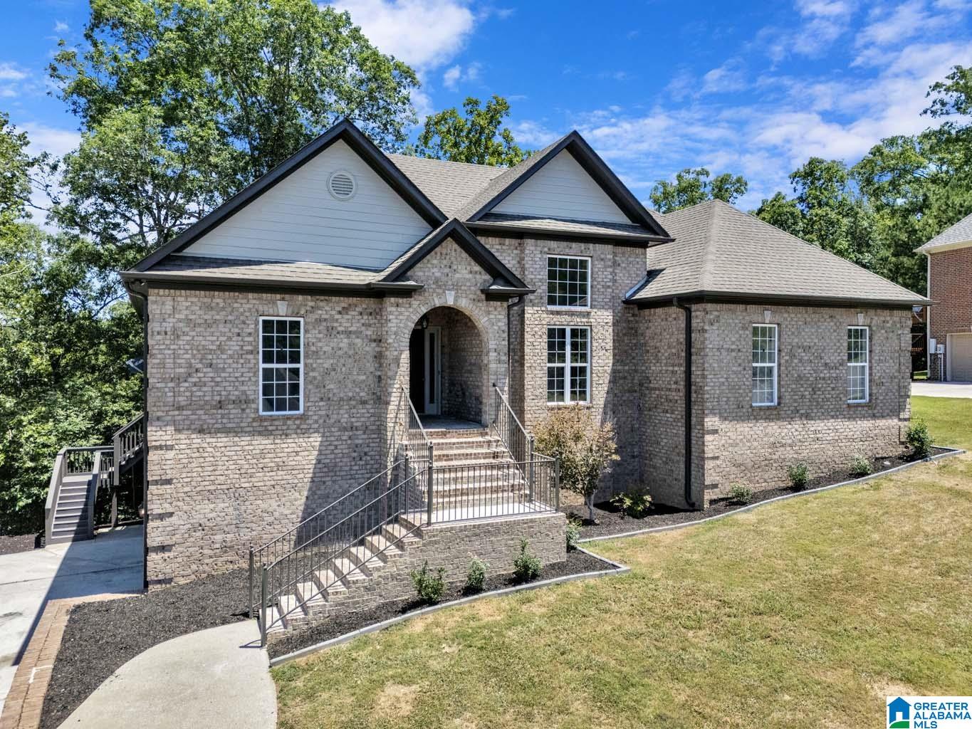 4361 Springbrook Lane Gardendale, AL 35071 - Photo 4 of 47