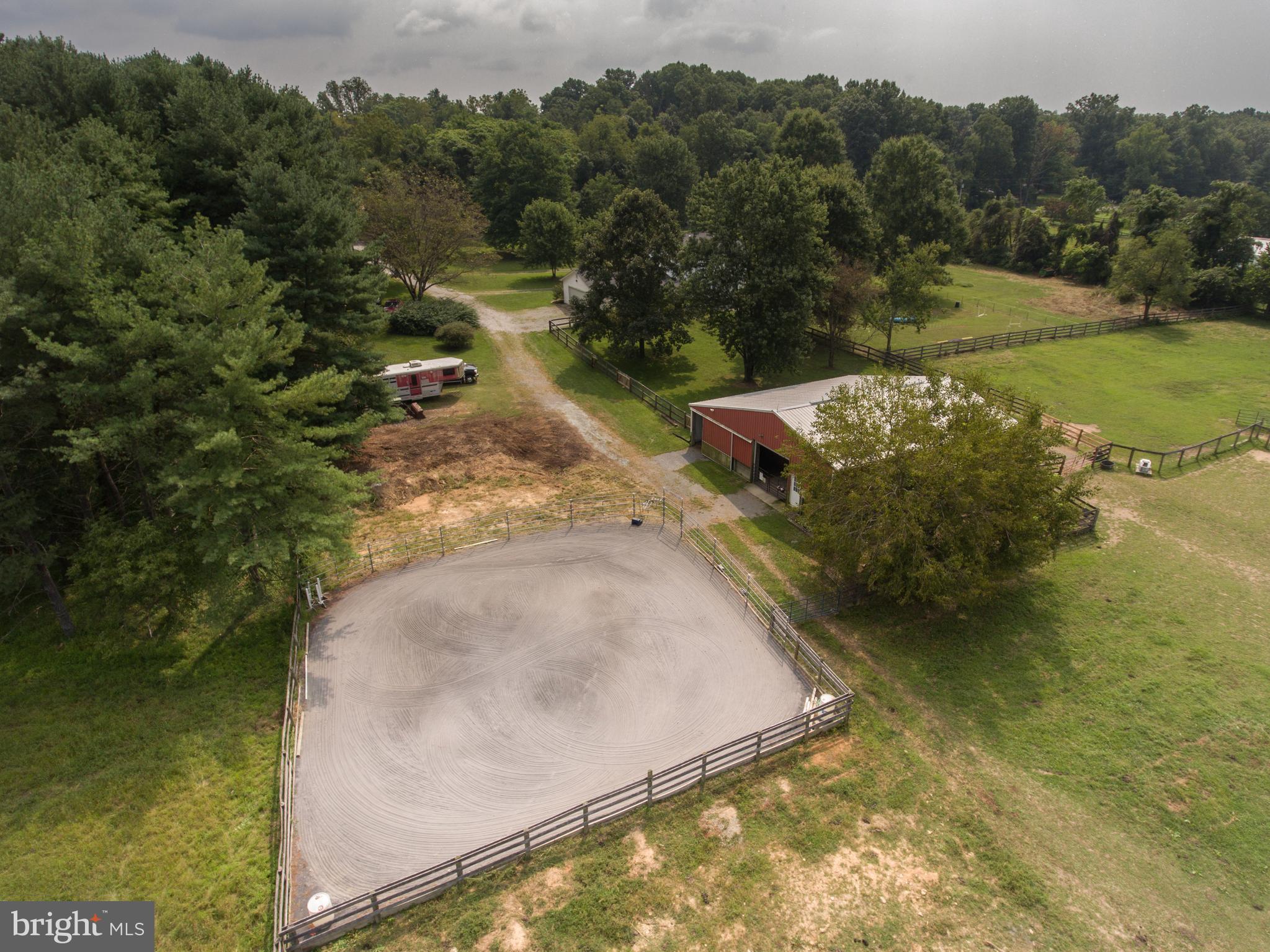 18825 Airmont Road Purcellville, VA 20132 - Photo 25 of 34 Arena & Barn
