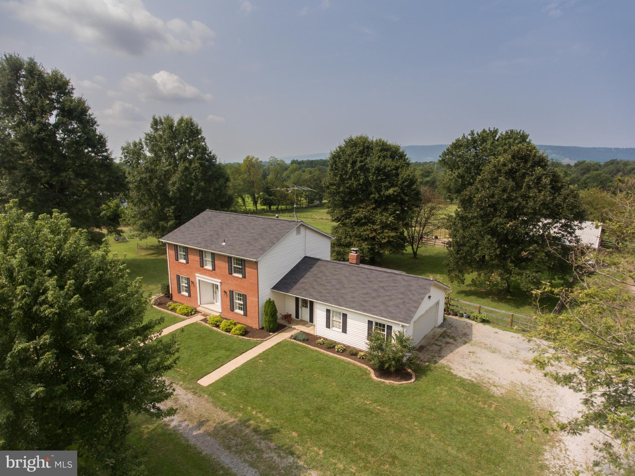 18825 Airmont Road Purcellville, VA 20132 - Photo 29 of 34 Exterior (Front)
