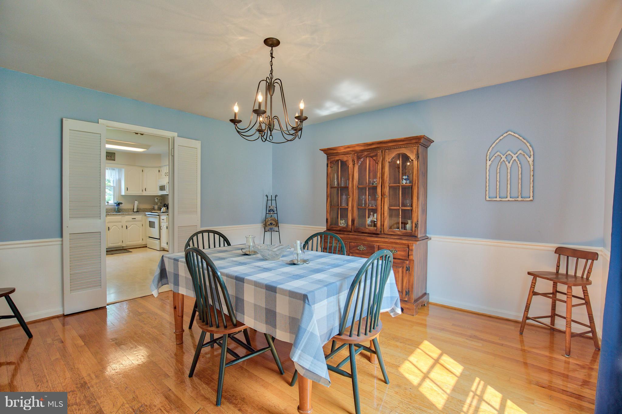18825 Airmont Road Purcellville, VA 20132 - Photo 9 of 34 Dining Room