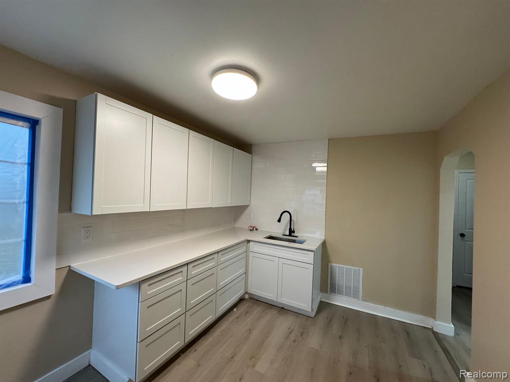 1338 Helen Street Inkster, MI 48141 - Photo 13 of 21