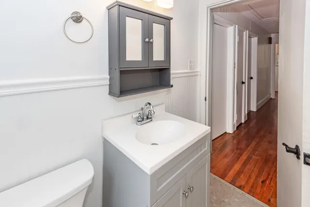 $2,750 | 1315 South Sherwood Drive, Charleston, SC 29407