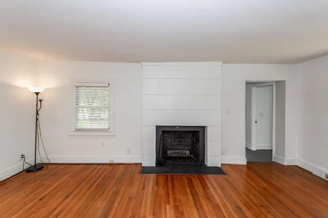 $2,750 | 1315 South Sherwood Drive, Charleston, SC 29407