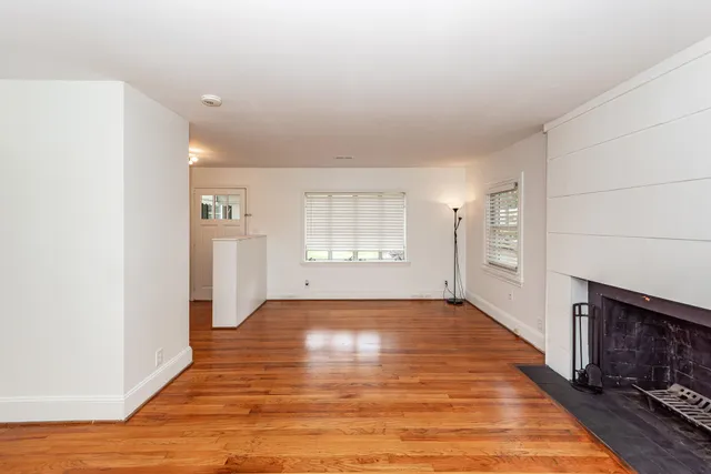 $2,750 | 1315 South Sherwood Drive, Charleston, SC 29407