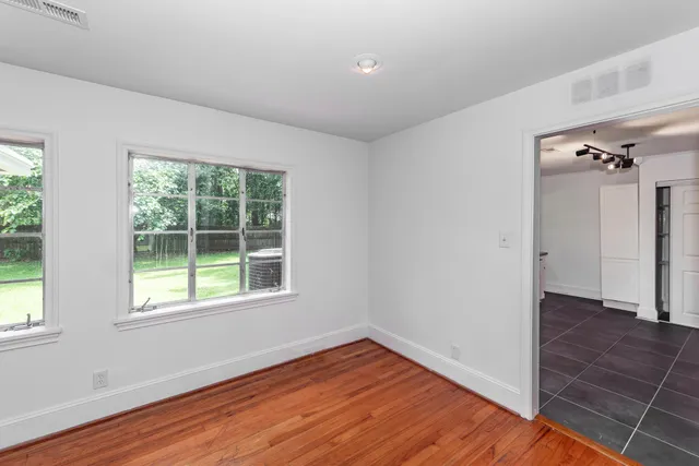 $2,750 | 1315 South Sherwood Drive, Charleston, SC 29407