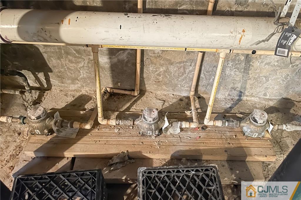 84 Guilden Street New Brunswick, NJ 08901 - Photo 17 of 27 a closeup of a sink