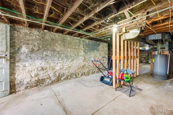 $100,000 | 4200 College Avenue, St. Louis, MO 63107