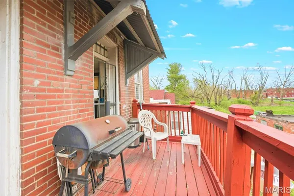 $100,000 | 4200 College Avenue, St. Louis, MO 63107
