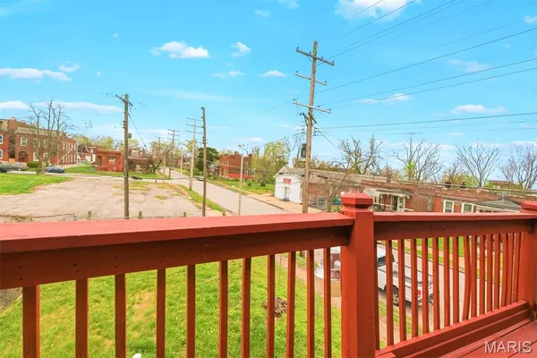 $100,000 | 4200 College Avenue, St. Louis, MO 63107