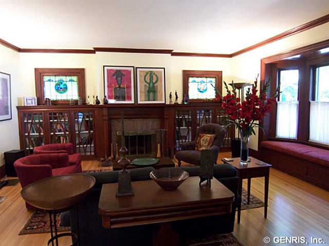 152 Dartmouth Street Rochester, NY 14607 - Photo 2 of 11 Living Room