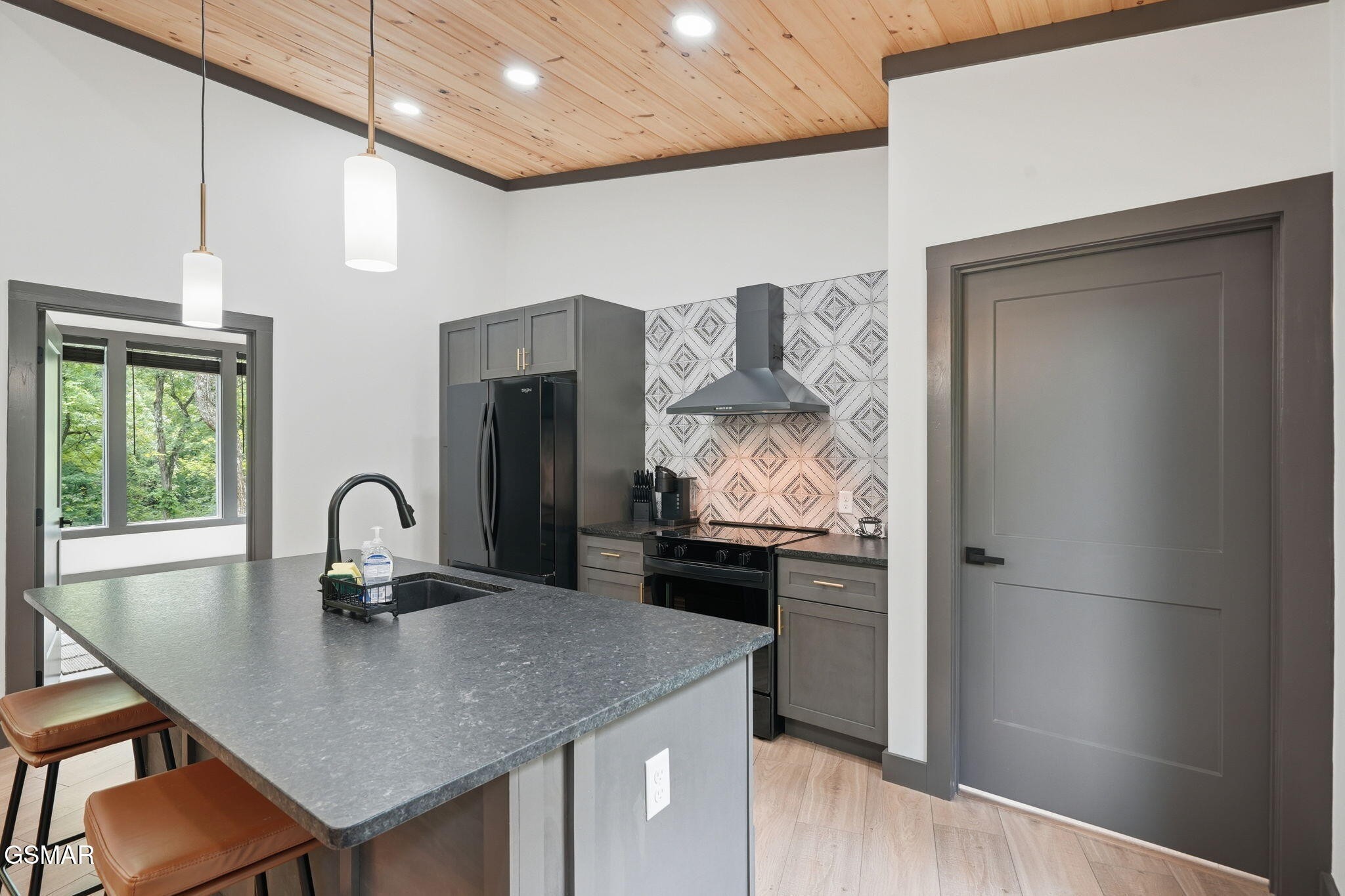 1079 Pleasure Road Sevierville, TN 37876 - Photo 9 of 27