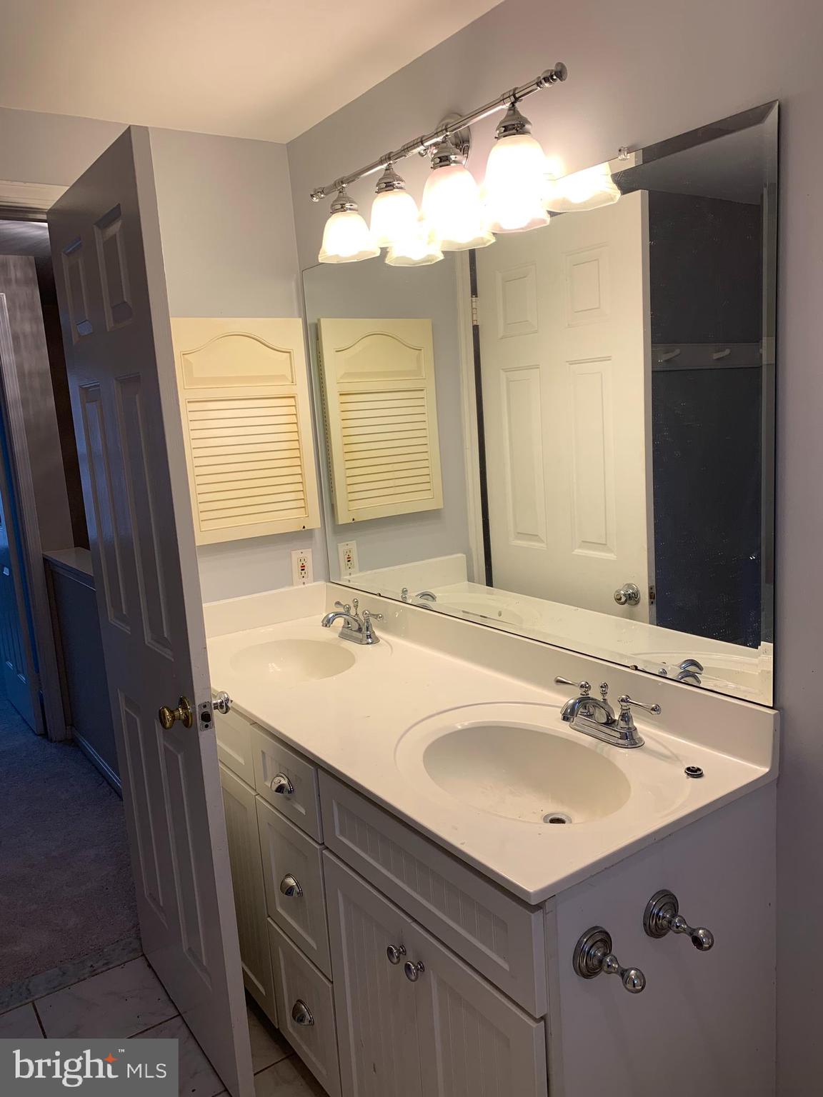 1620 Mithering Lane Silver Spring, MD 20905 - Photo 28 of 47 Bathroom no. 1