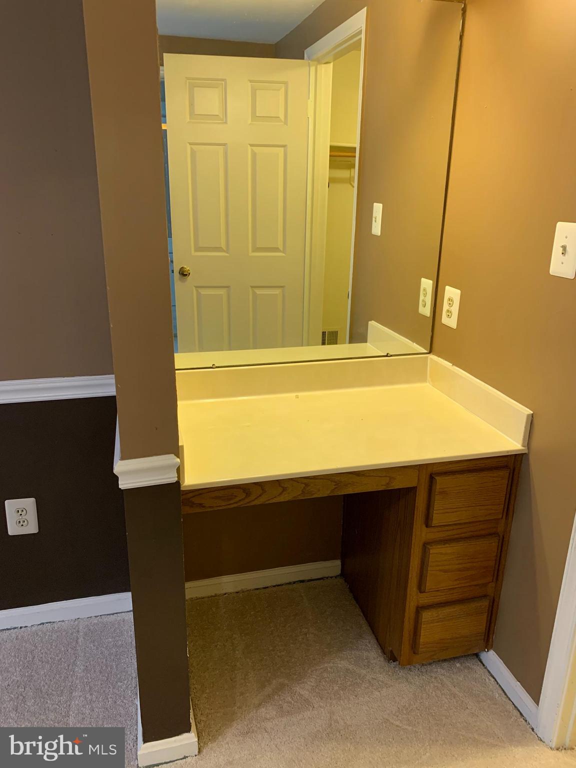 1620 Mithering Lane Silver Spring, MD 20905 - Photo 39 of 47 MB w/ built-in vanity