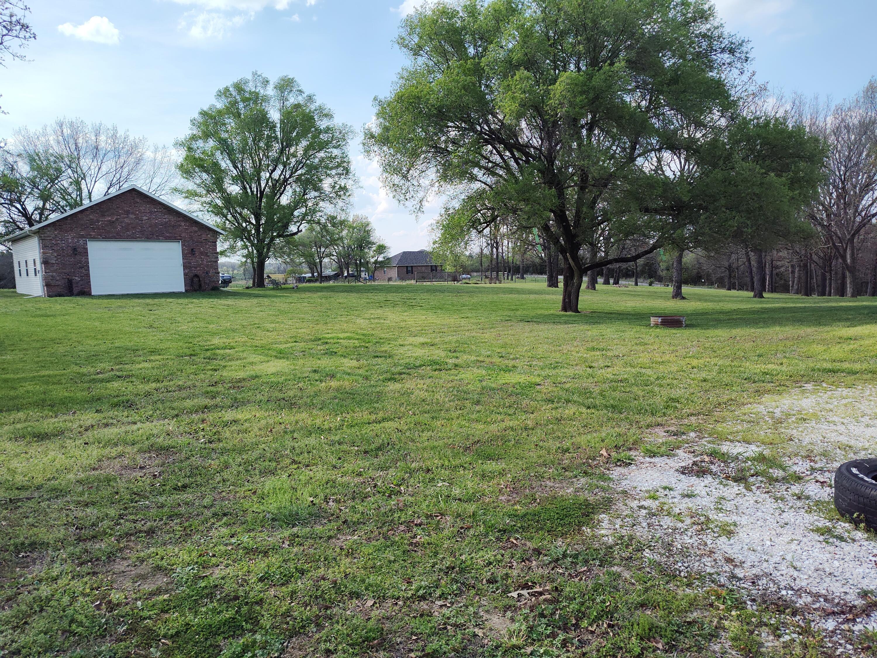 4107 South 118th Road Bolivar, MO 65613 - Photo 44 of 48 Shop & back yard