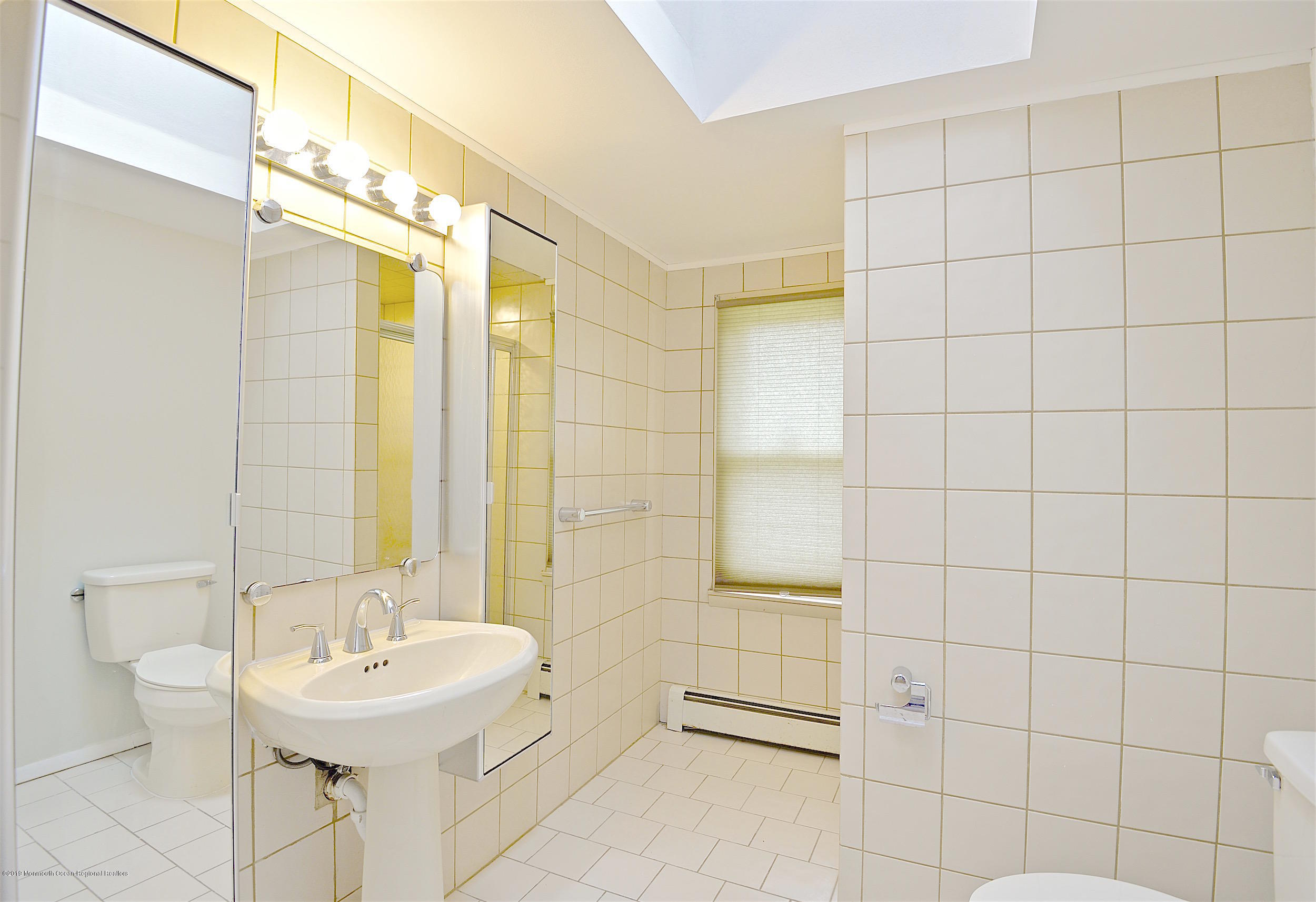 138 Driftway Road Howell, NJ 07731 - Photo 21 of 36 21a