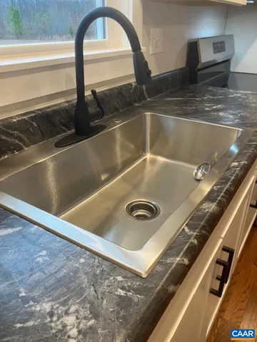 $425,000 | 25911 North James Madison Highway, New Canton, VA 23123