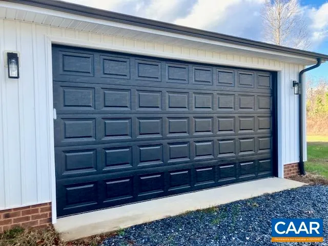 $425,000 | 25911 North James Madison Highway, New Canton, VA 23123