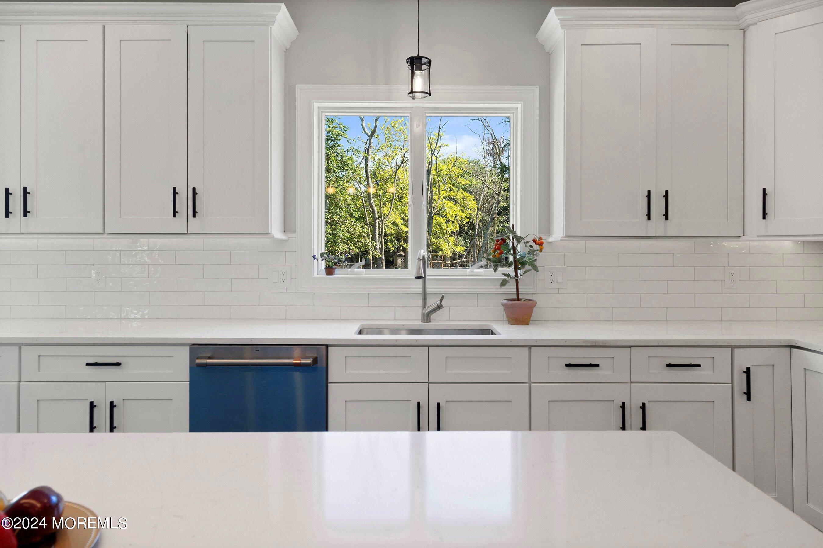 1 Haystack Court Howell, NJ 07731 - Photo 11 of 28 Kitchen