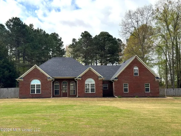 $469,000 | 4425 Chamberlin Oaks Drive, Hernando, MS 38632