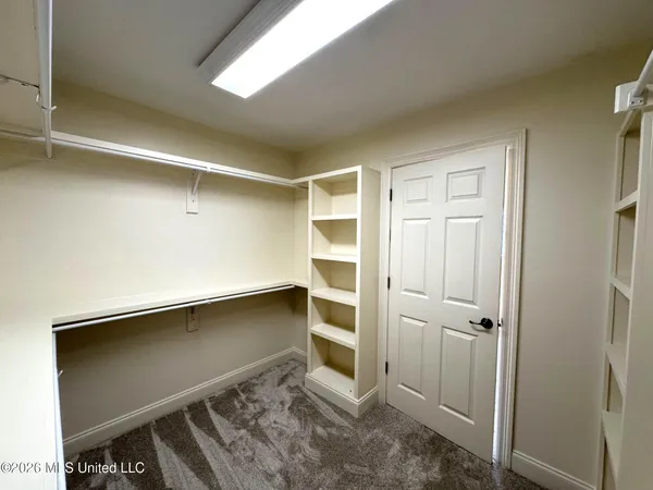 $469,000 | 4425 Chamberlin Oaks Drive, Hernando, MS 38632