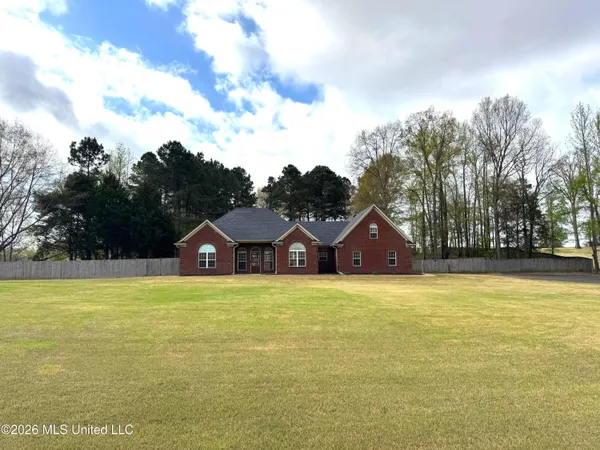 $469,000 | 4425 Chamberlin Oaks Drive, Hernando, MS 38632