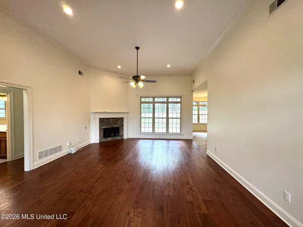 $469,000 | 4425 Chamberlin Oaks Drive, Hernando, MS 38632
