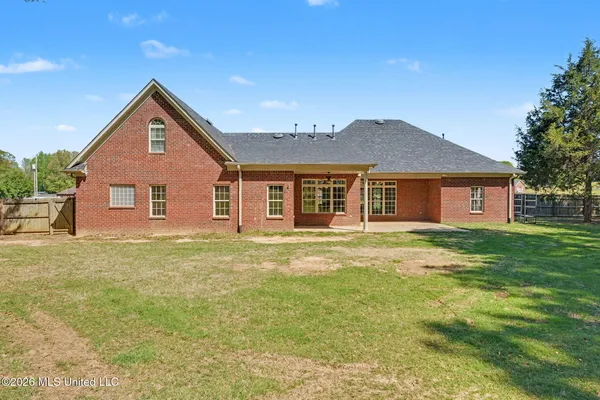 $469,000 | 4425 Chamberlin Oaks Drive, Hernando, MS 38632