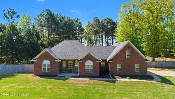 $469,000 | 4425 Chamberlin Oaks Drive, Hernando, MS 38632