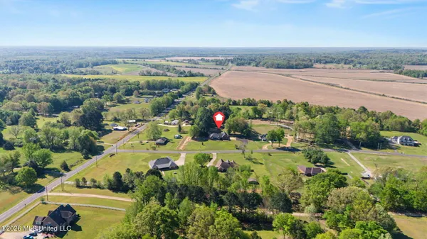$469,000 | 4425 Chamberlin Oaks Drive, Hernando, MS 38632