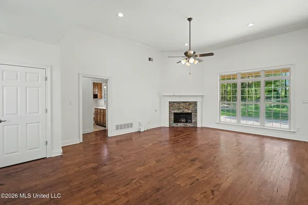 $469,000 | 4425 Chamberlin Oaks Drive, Hernando, MS 38632