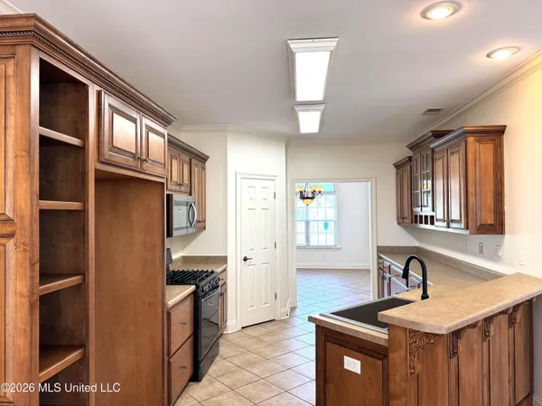 $469,000 | 4425 Chamberlin Oaks Drive, Hernando, MS 38632