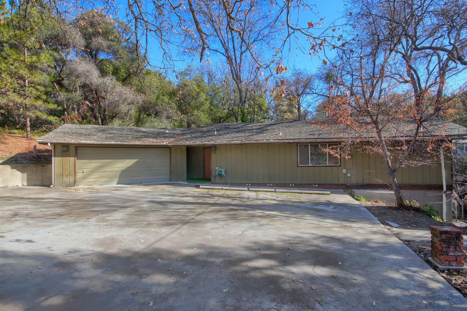 50348 Hidden Falls Road Oakhurst, CA 93644 - Photo 1 of 37 Gallery Image 1