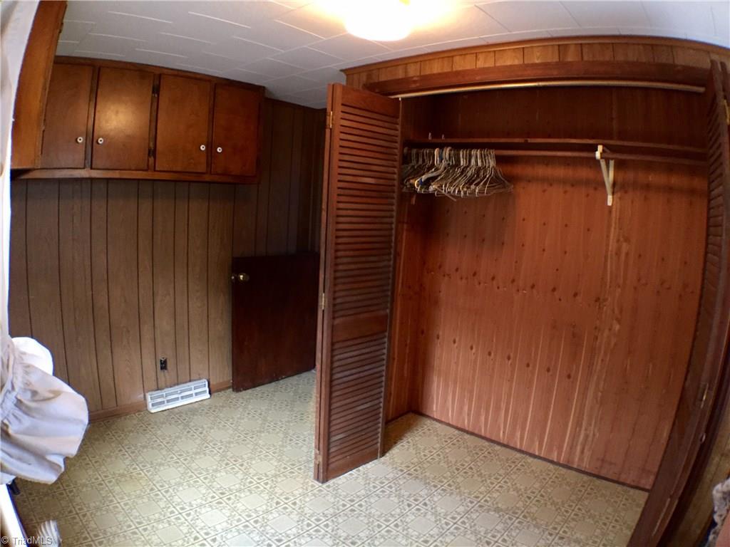 584 Cid Road Lexington, NC 27292 - Photo 13 of 23