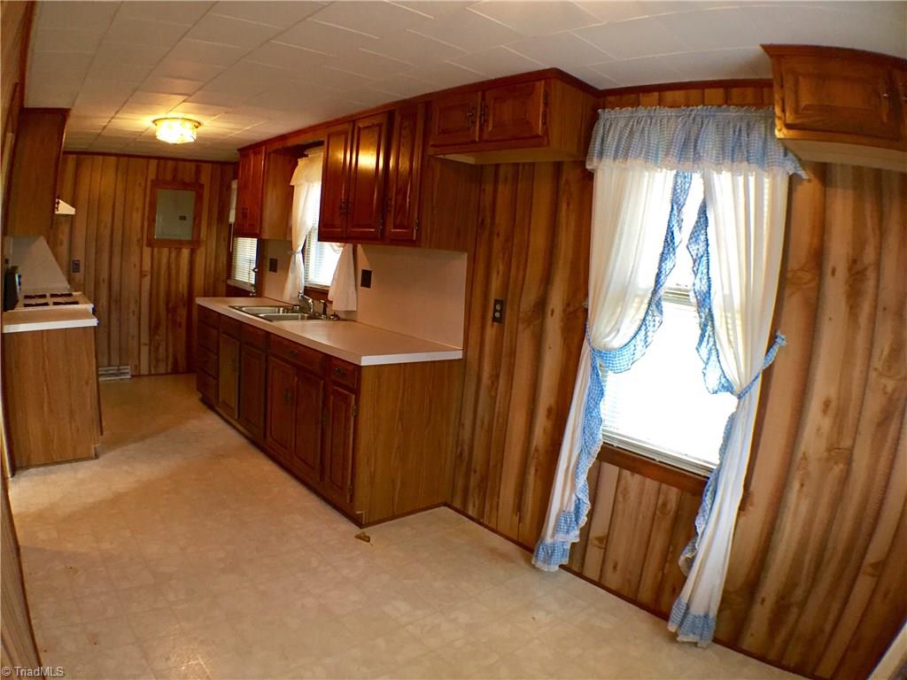 584 Cid Road Lexington, NC 27292 - Photo 6 of 23