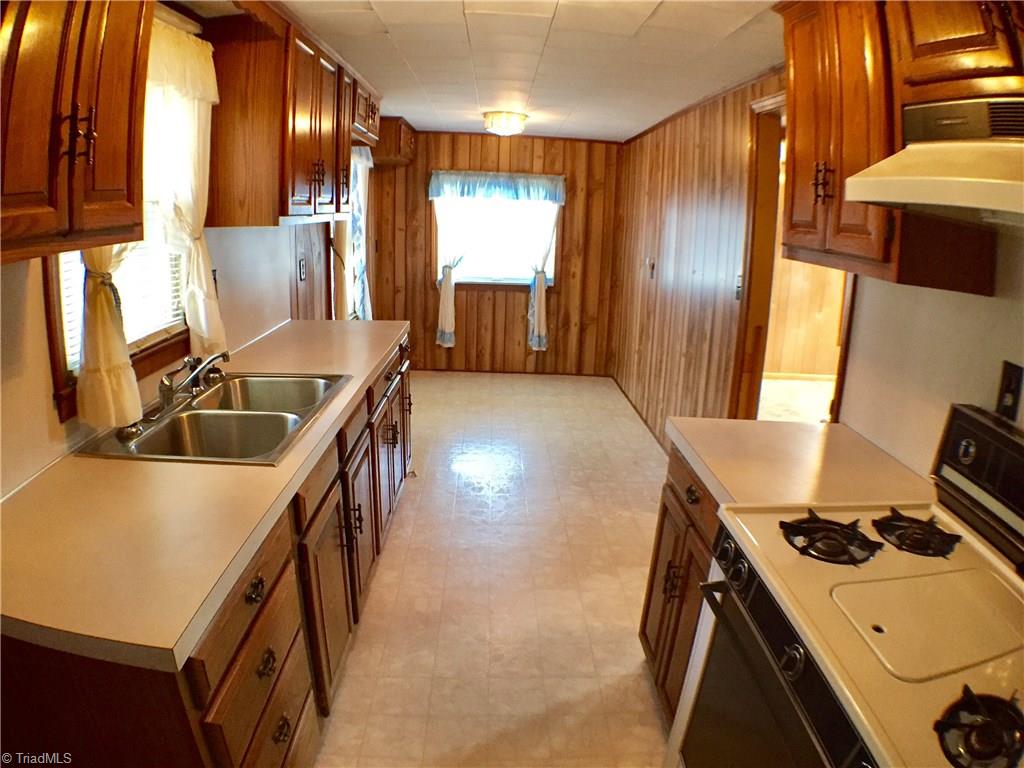 584 Cid Road Lexington, NC 27292 - Photo 7 of 23