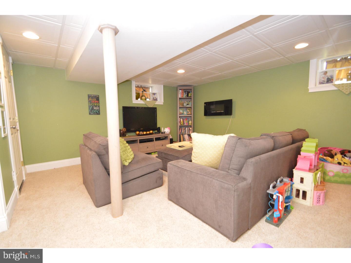 802 Poplar Road Hellertown, PA 18055 - Photo 18 of 25 Gallery Image 18