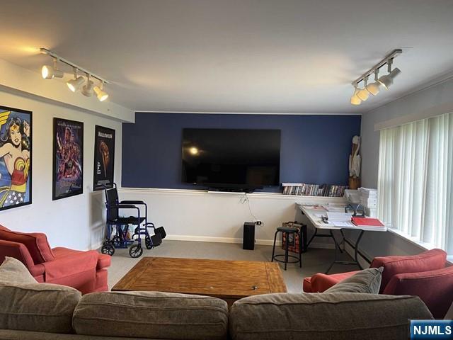 157 Windsor Road Paramus, NJ 07652 - Photo 25 of 33