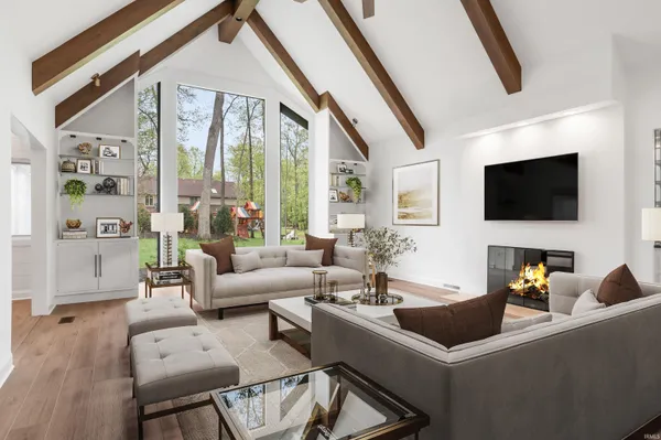 $789,900 | 713 Rollingwood Lane, Fort Wayne, IN 46845