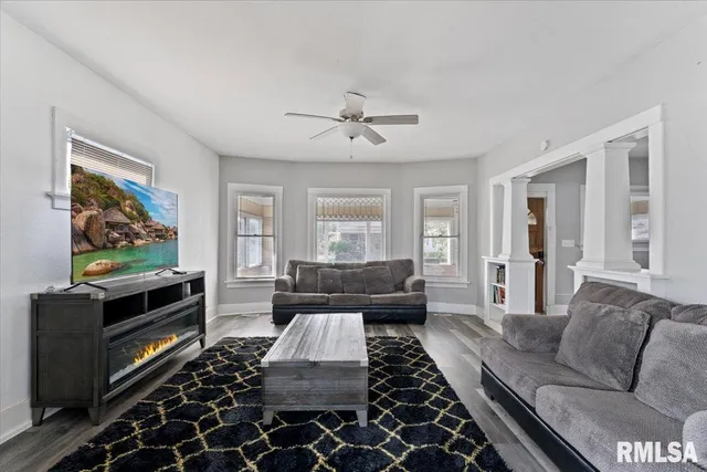 $150,000 | 1035 17th Avenue, Rock Island, IL 61201