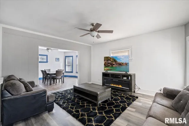 $150,000 | 1035 17th Avenue, Rock Island, IL 61201