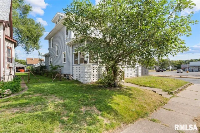 $150,000 | 1035 17th Avenue, Rock Island, IL 61201