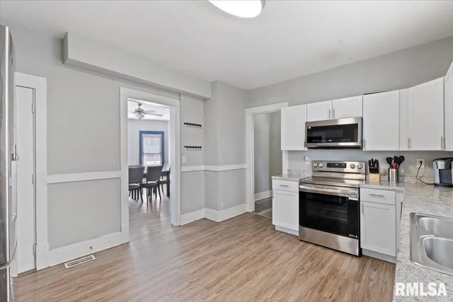 $150,000 | 1035 17th Avenue, Rock Island, IL 61201