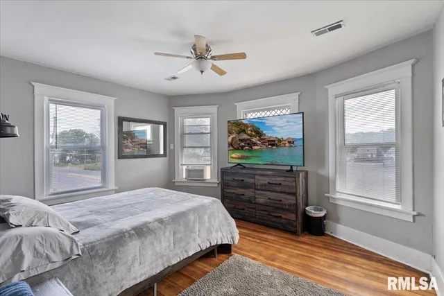 $150,000 | 1035 17th Avenue, Rock Island, IL 61201