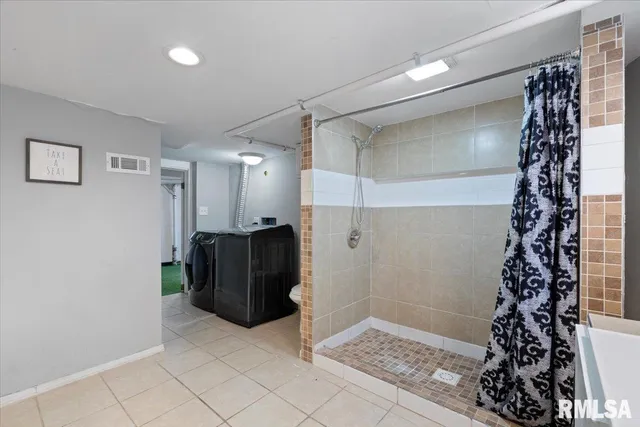 $150,000 | 1035 17th Avenue, Rock Island, IL 61201