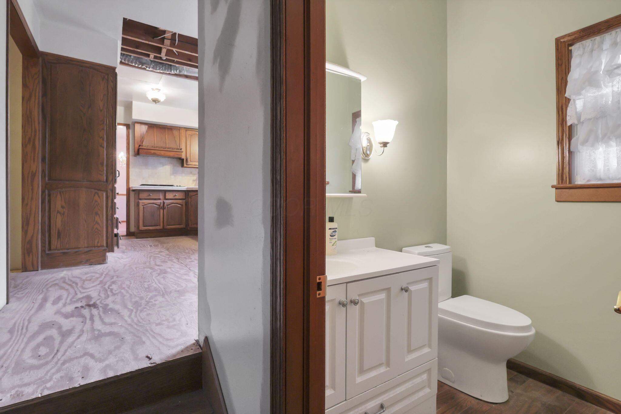 6175 Headley Road Columbus, OH 43230 - Photo 27 of 69 31-web-or-mls-G02A3536 - Copy
