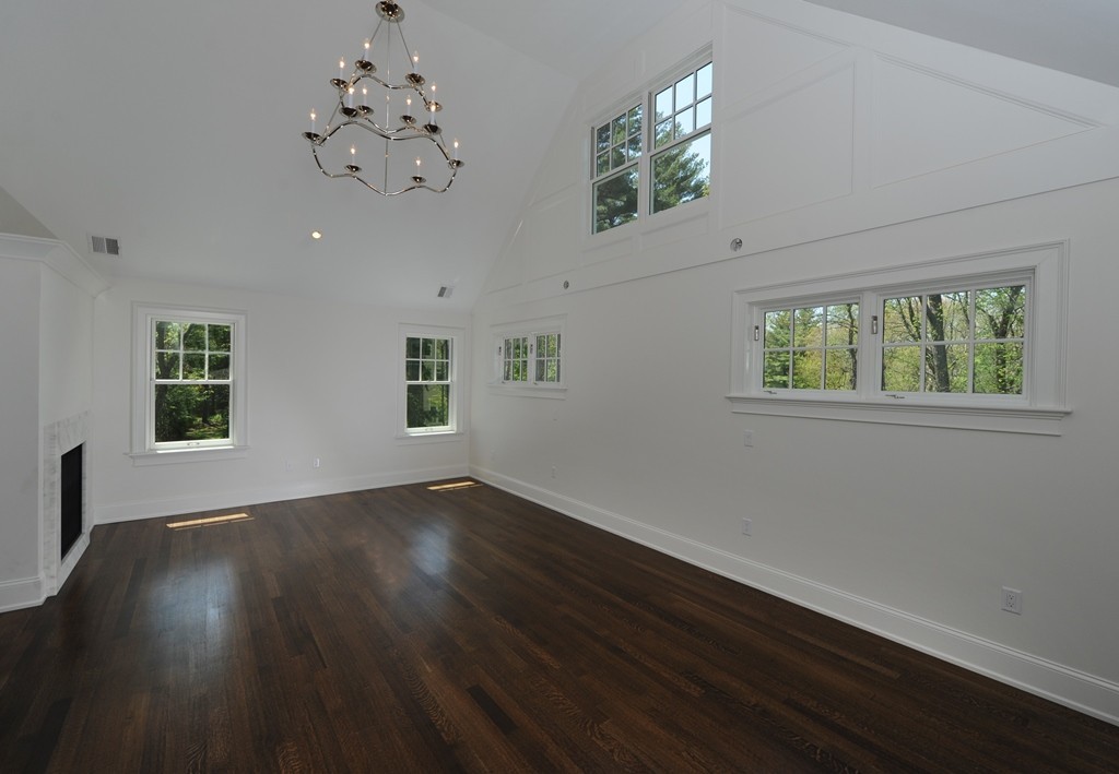 159 Dover Road Wellesley, MA 02482 - Photo 8 of 20