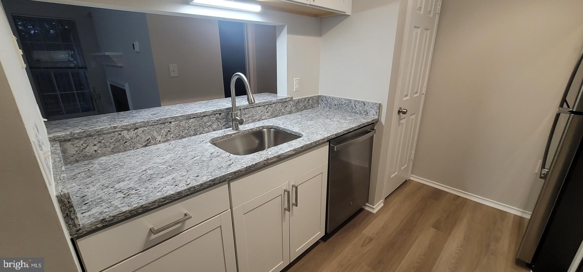 21023 Timber Ridge Terrace, Unit 301 Ashburn, VA 20147 - Photo 9 of 24 Gallery Image 9