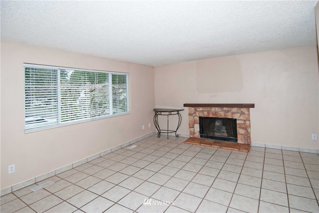 2118 168th Street Southeast Bothell, WA 98012 - Photo 2 of 11