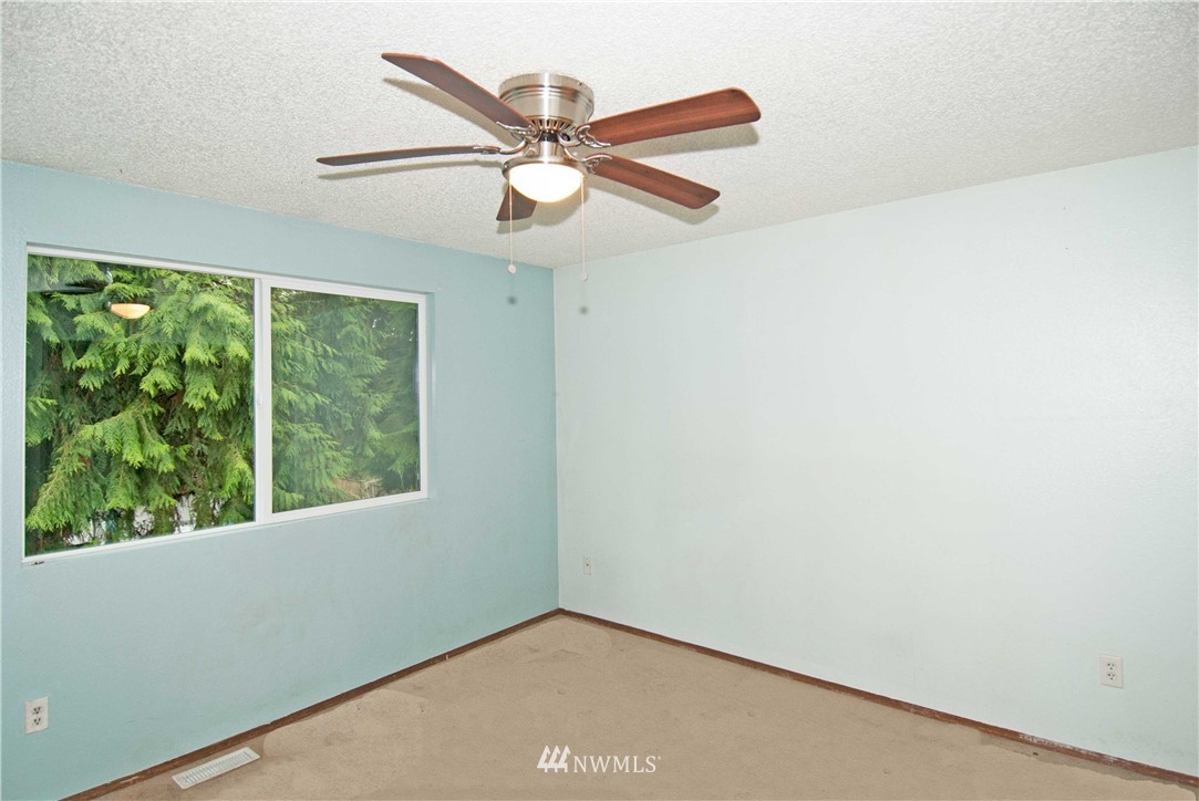2118 168th Street Southeast Bothell, WA 98012 - Photo 6 of 11